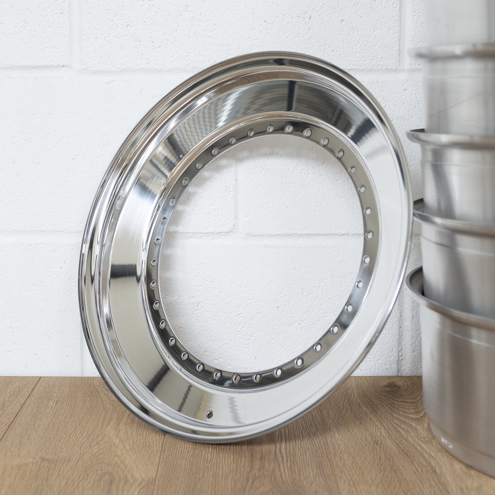 16" to 18" Compomotive - 30 Bolt Outer Wheel Lip