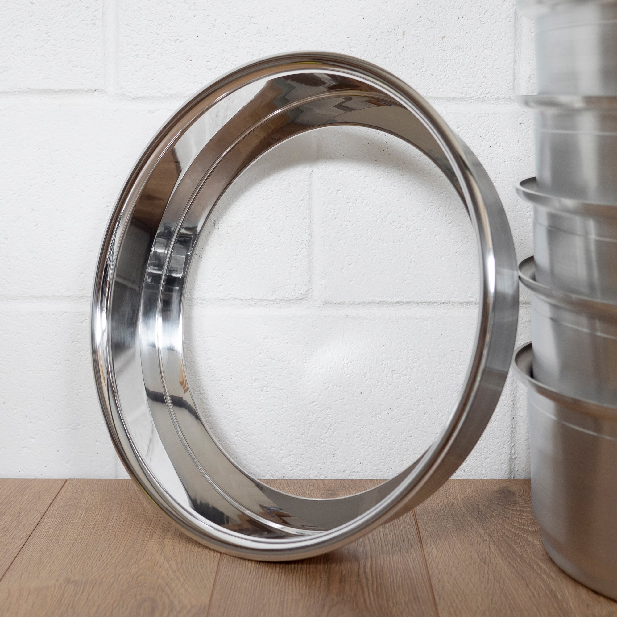 18" OZ Opera - Reverse Outer Wheel Lip