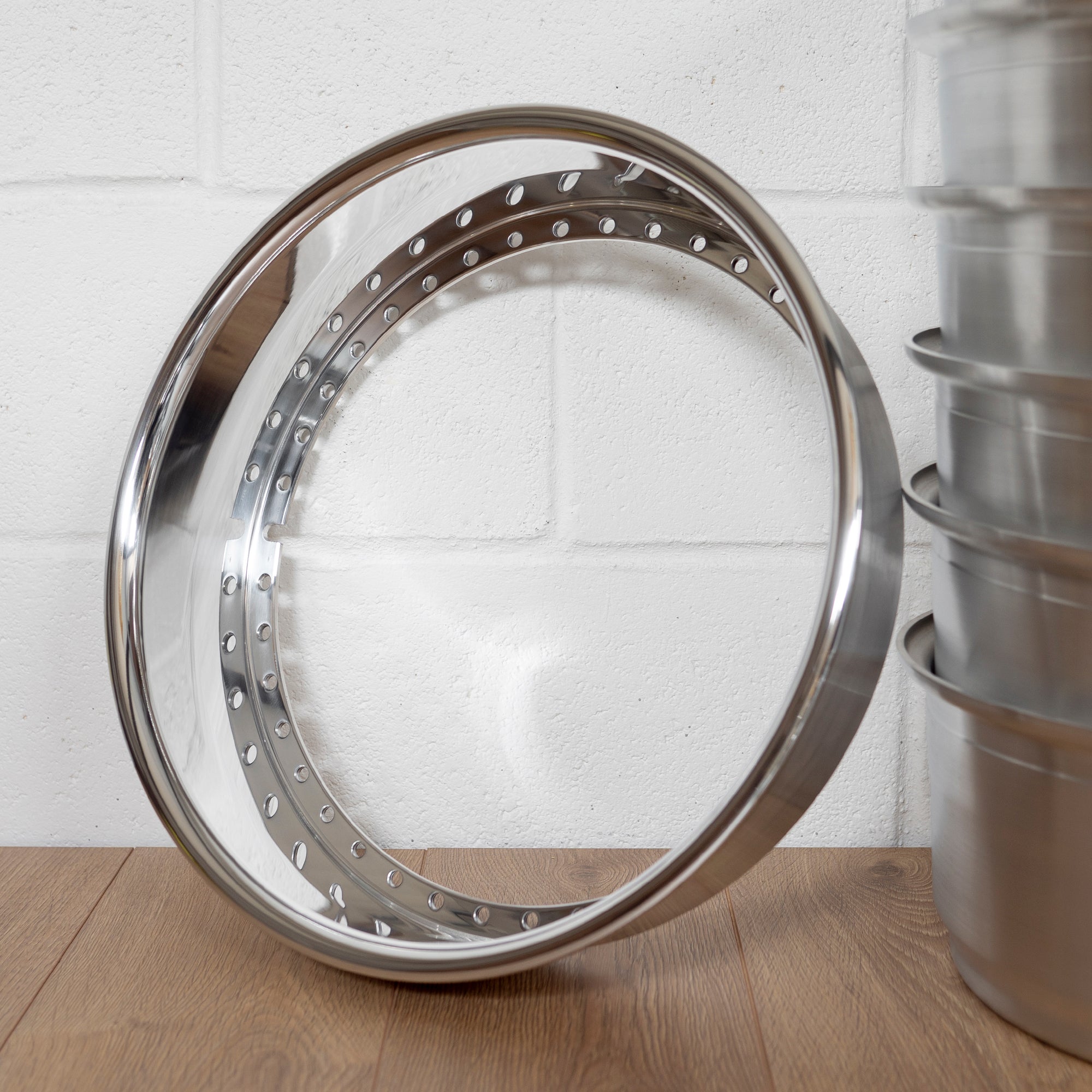 18" Heritage - 40 Bolt Reverse Outer Wheel Lip