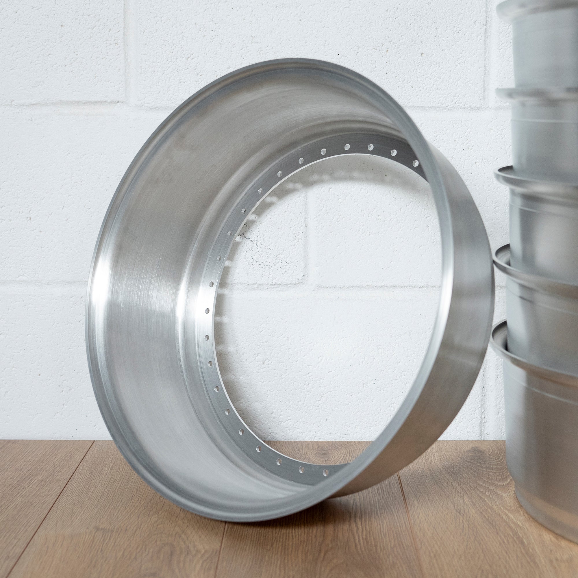 18" RH - 38 Bolt Inner Wheel Barrel