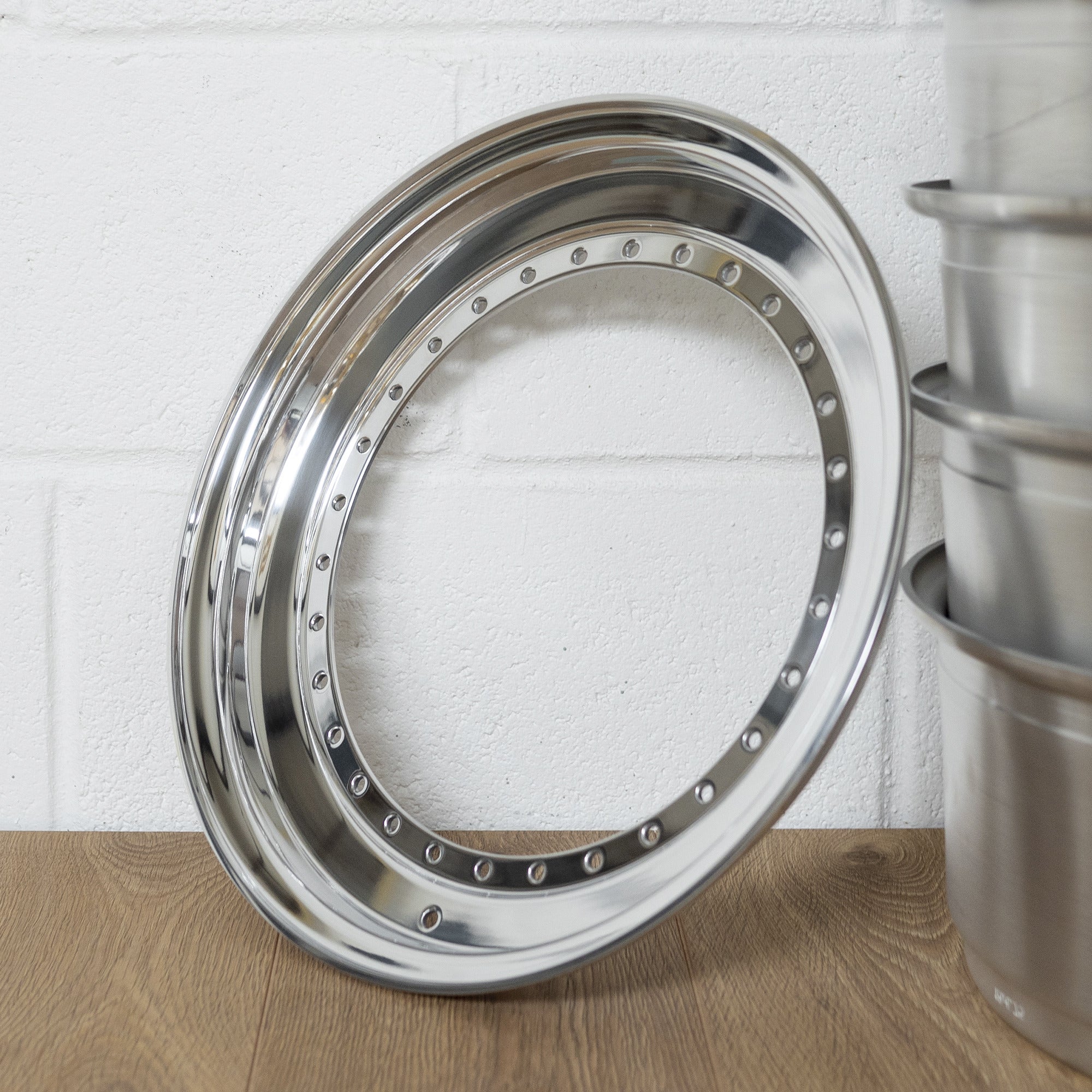 15" to 16" OZ - 30 Bolt Outer Wheel Lip