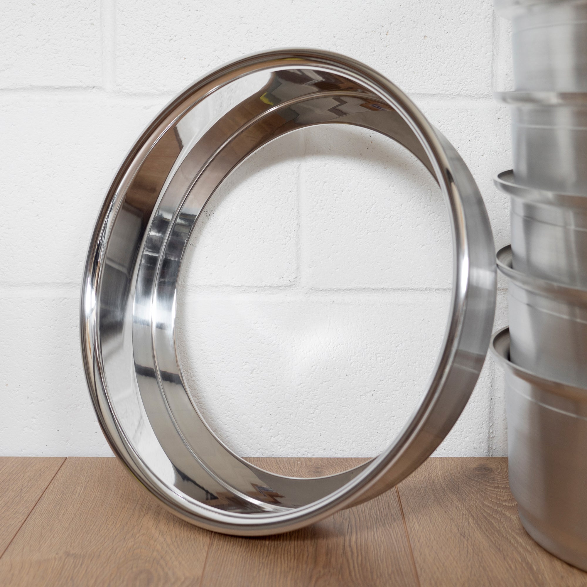 18" OZ Opera - Reverse Outer Wheel Lip
