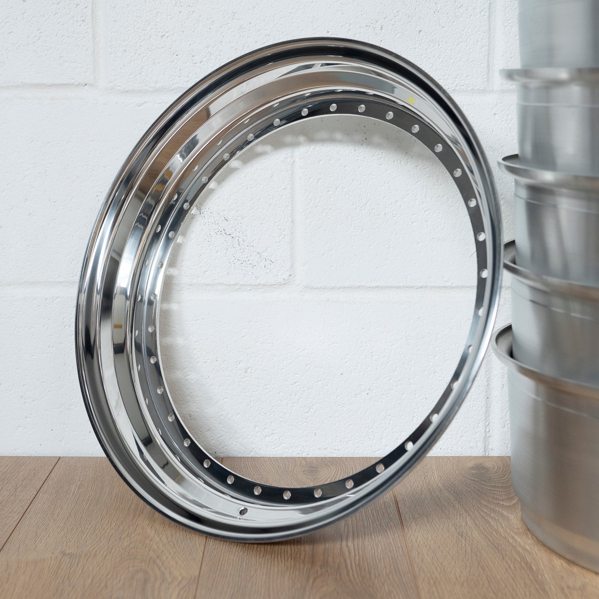 19" AC Schnitzer - 40 Bolt Outer Wheel Lip