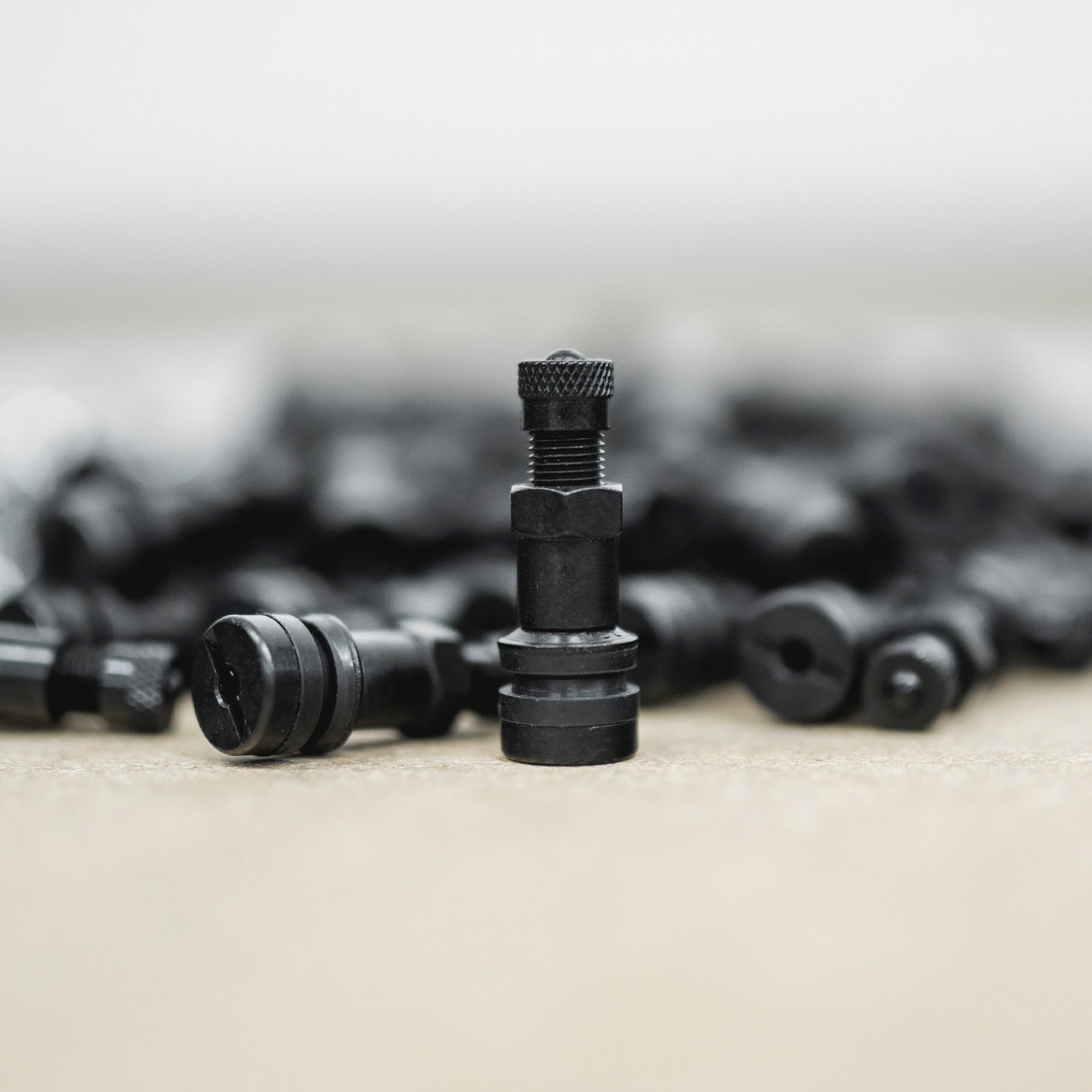 4x Black Wheel Valves