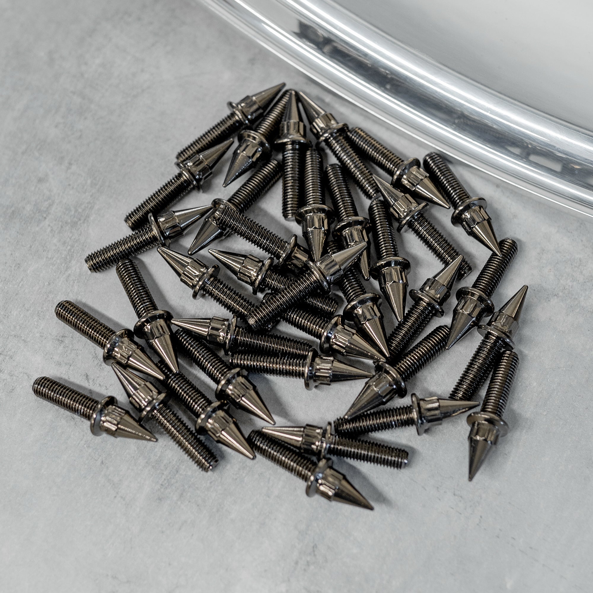 M7 24mm Steel Hardware (Spiked)